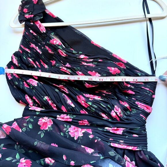 NWT Mac Duggal one-shoulder, high-low black gown with a red/pink floral print. - Picture 15 of 15